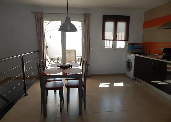 Garcia Lorca,solo Familia Y Parejas 콘일데라프론테라