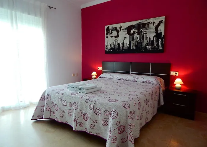 아파트 Garcia Lorca,solo Familia Y Parejas *