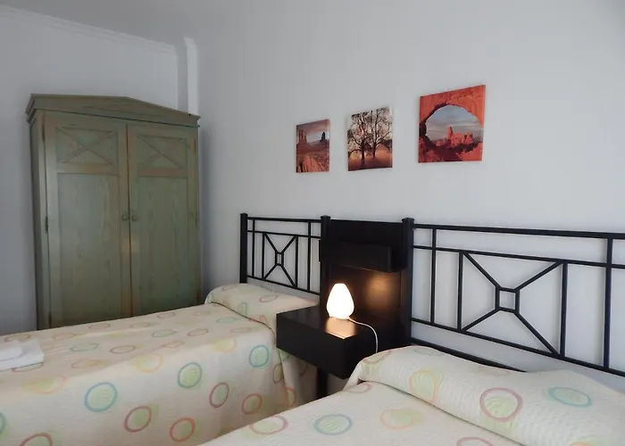 Garcia Lorca,solo Familia Y Parejas * Conil De La Frontera