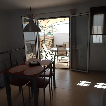 Garcia Lorca,solo Familia Y Parejas Apartamento *