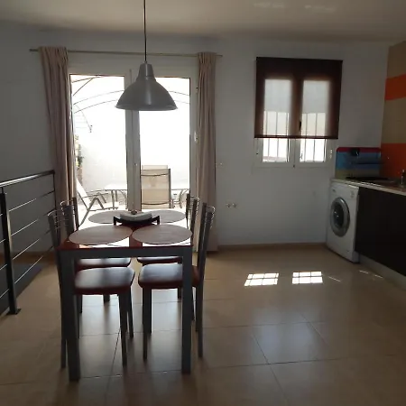 Garcia Lorca,solo Familia Y Parejas コニル・デ・ラ・フロンテラ