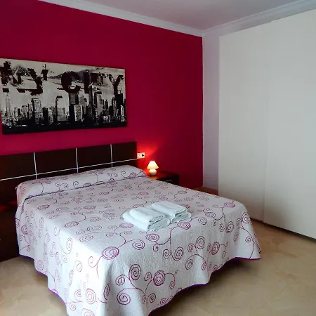 Garcia Lorca,solo Familia Y Parejas