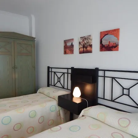 Garcia Lorca,solo Familia Y Parejas * コニル・デ・ラ・フロンテラ