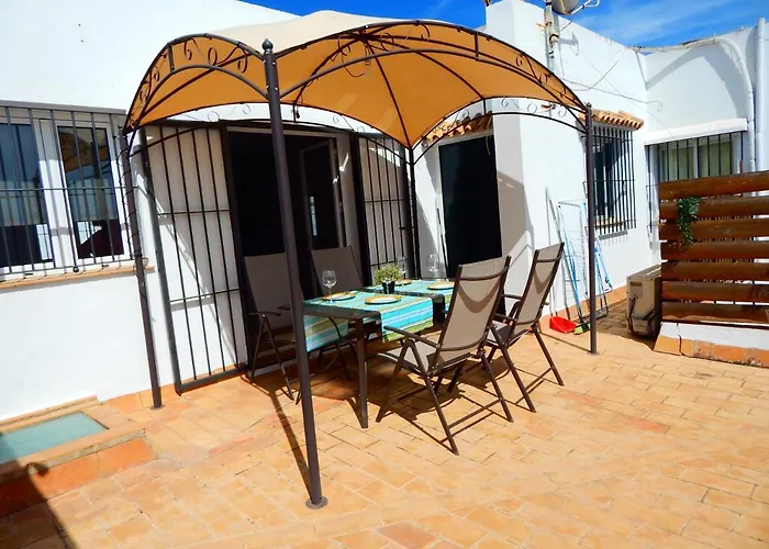 Garcia Lorca,solo Familia Y Parejas Apartment